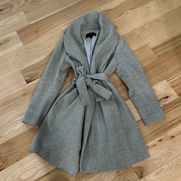 Ann Taylor Wrap Belted Herringbone Coat! - Picture 1 of 3